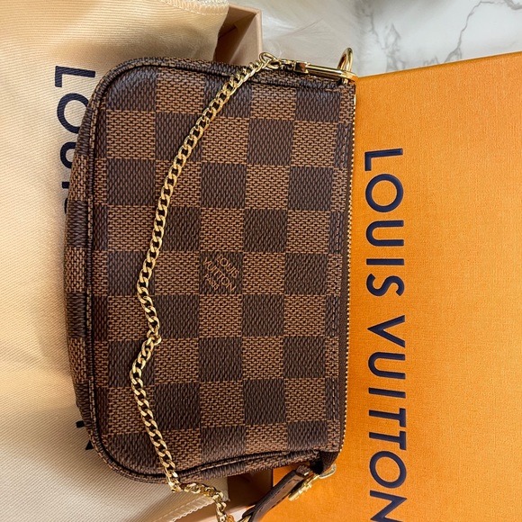 Louis Vuitton mini pochette - Picture 2 of 6